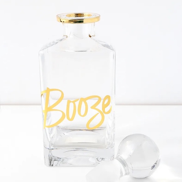 NWT Rosanna Chez Elle Clear and Gold “Booze” Decanter - Picture 3 of 7